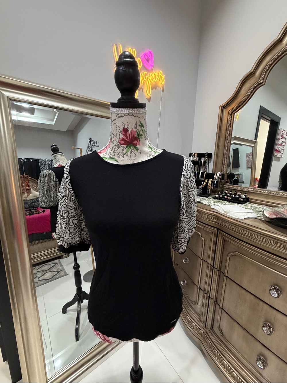 Tahari Black Tee with Patterned Puff Sleeves